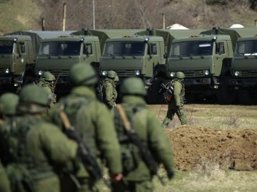 Росіяни готують штурм аеродрому в Криму