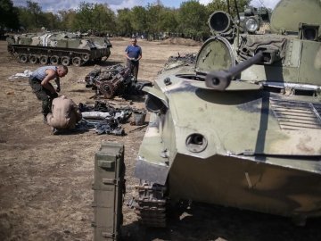 Російські військові оточують Дебальцеве, українці відступають