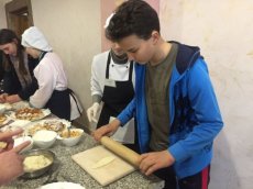 Як любомльські школярі готували суші та варили глінтвейн. ФОТО