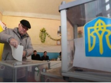 У Маріуполі і Красноармійську - місцеві вибори, є перші порушення