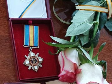 На Волині дружині та дітям загиблого вручили орден Героя 