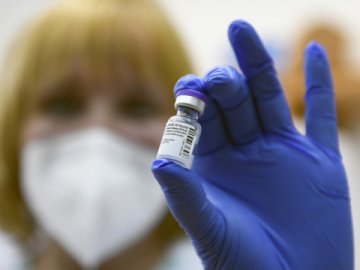Україна в лютому отримає 117 тисяч доз вакцини Pfizer, – Ляшко