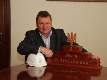 Земля, будинки, дивіденди: волинський депутат-«будівельник» показав декларацію