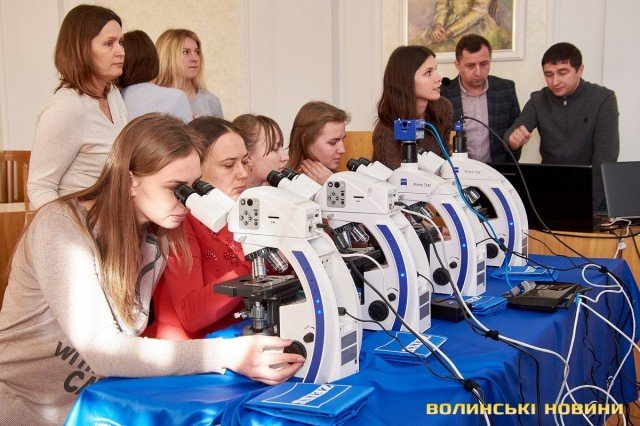  У СНУ імені Лесі Українки презентували нове обладнання для медичного факультету