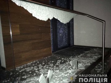 У будинок рівненського бізнесмена кинули гранату. ВІДЕО. ФОТО
