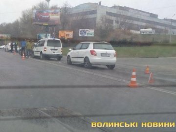 У Луцьку на перехресті – подвійна аварія. ФОТО