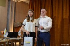 Фіналісти конкурсу «Обличчя Інвесора» отримали подарунки від компанії. ФОТО*