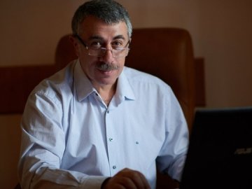 Коронавірусом заражають безсимптомні: Комаровський пояснив, чому потрібно носити маски 