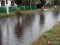 Захаращена каналізація: у волинському місті негода затопила вулицю. ФОТО