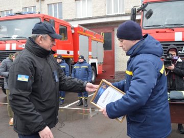 Волинські рятувальники отримали 4 нові пожежні автомобілі. ФОТО