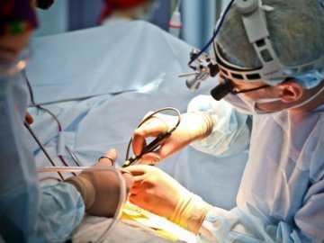 У Ковелі лікарі провели унікальну за складністю операцію, яка тривала 6 годин