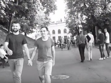 Журналістський експеримент: як українці реагують на геїв. ВІДЕО