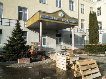 Показали, як ремонтують приймальне відділення волинської обласної лікарні. ФОТО