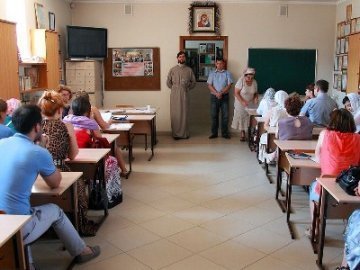 Як діяти християнам в екстремальних ситуаціях - нові духовні курси у Луцьку