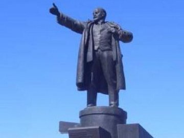 На Вінничині обезголовили пам’ятник Леніну