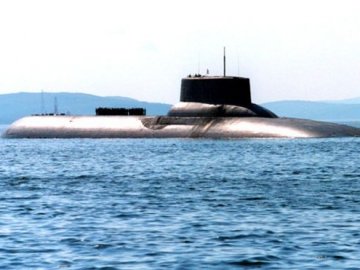 Іспанія дозволила дозаправитись російській субмарині, яка прямувала в Крим