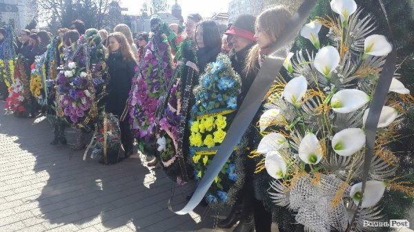 Лучани попрощались із загиблим Героєм Олегом Горкавчуком. ФОТО
