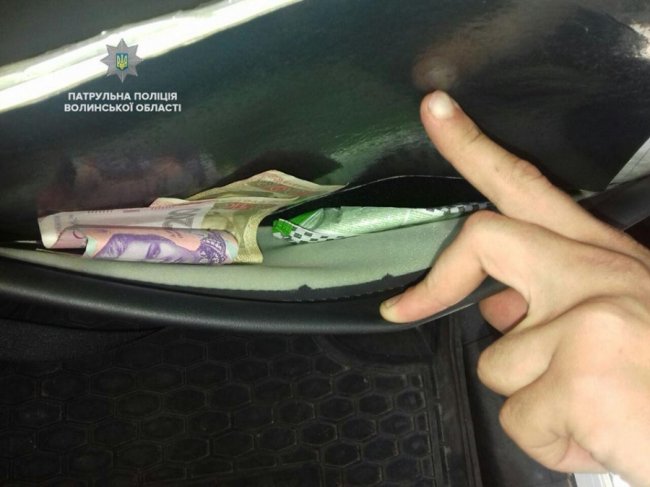 На Волині киянин хотів відкупитися від поліцейських. ФОТО