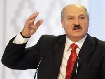 Лукашенко готовий ввести в Україну свої війська
