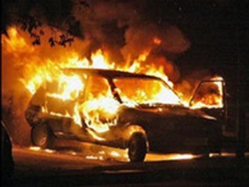 У Києві вночі горіли 7 автомобілів. Підозрюють підпал