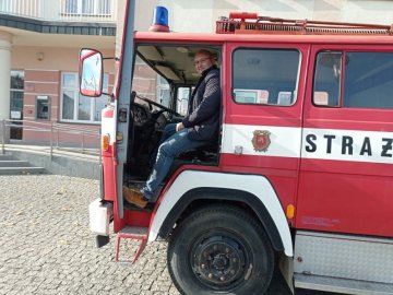 Громаді на Волині поляки подарували пожежний автомобіль