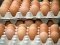 Випадок у луцькому супермаркеті: парубок жонглював курячими яйцями