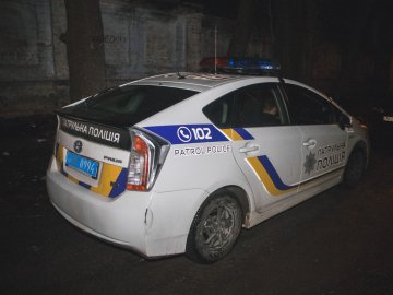 У Києві хлопець посеред вулиці вбив сусіда