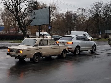 Аварія у Луцьку: ВАЗ в'їхав у Audi