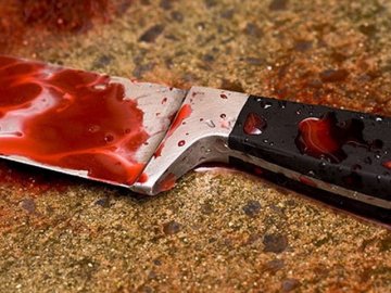 П'яна жінка вбила ножем свого батька