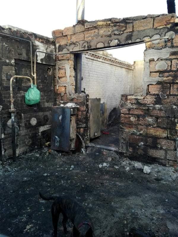Просять допомогти родині з Ківерців, у якої вщент згорів будинок. ФОТО