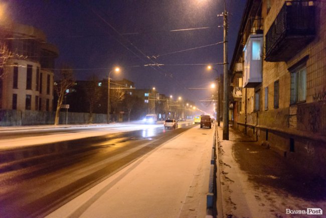 Магія зими: у Луцьку випав перший сніг. ФОТО