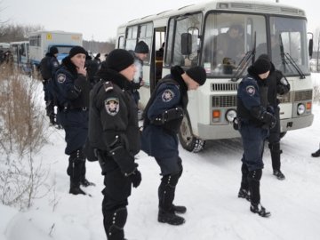 Солдати Внутрішніх військ з Луцька не полишають спроб добратися до Києва 