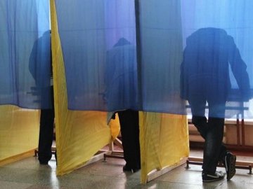 Проблеми на виборах в Україні - вже з самого ранку