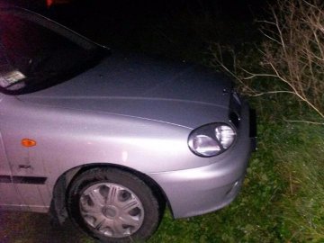 Стояло поперек дороги: у Луцьку знайшли крадене авто