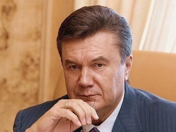 У Порошенка пояснили, чому він оскаржує позбавлення Януковича звання президента