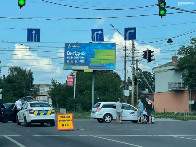 У Луцьку – ДТП за участю таксі. ФОТО 