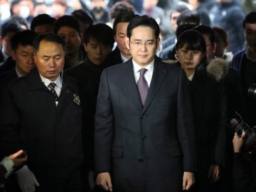 Очільник Samsung отримав п’ять років в'язниці