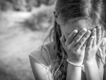 В Україні за добу по-звірячому зґвалтували трьох дітей