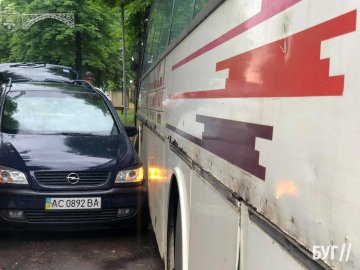 Аварія на Волині: зіткнулися автобус та легковик. ФОТО
