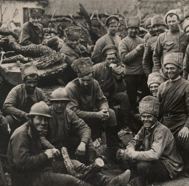 Полонені російські солдати, с. Тоболи, 1916 р.