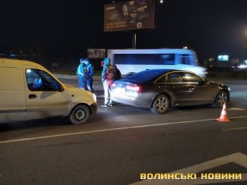 У Луцьку в ДТП травмувалася водійка, яка їхала з дитиною. ФОТО