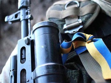 На Донбасі поранили українського військового, стан тяжкий