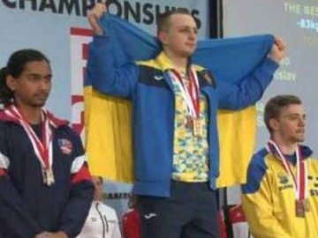 Волинянин здобув бронзу на чемпіонаті з пауерліфтингу