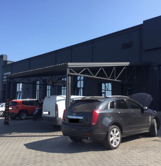 Під Луцьком затримали елітний викрадений автомобіль. ФОТО