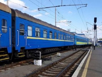 Львівська залізниця заявила про тимчасове скасування приміських поїздів на Волині