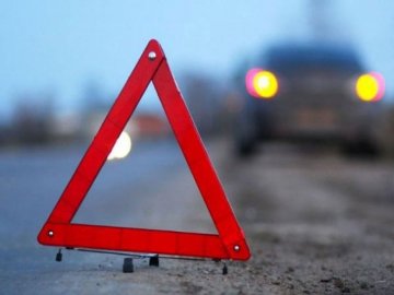 У Луцьку на Волі - ДТП: водій автівки на переході збив чоловіка