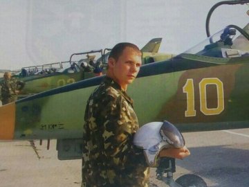 Лучанин очолив екіпаж українського літака на міжнародному авіашоу