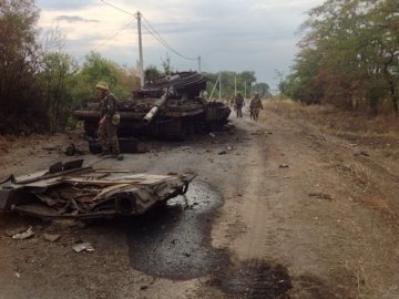 Під Ілловайськом знайшли ще 24 тіла українських бійців 