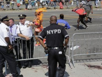 У Нью-Йорку на святковому параді застрелили помічника губернатора