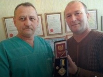 Волинський хірург рятував життя майданівців і бійців на фронті